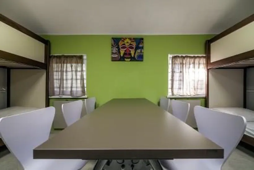 Eight-bed room (3rd floor)